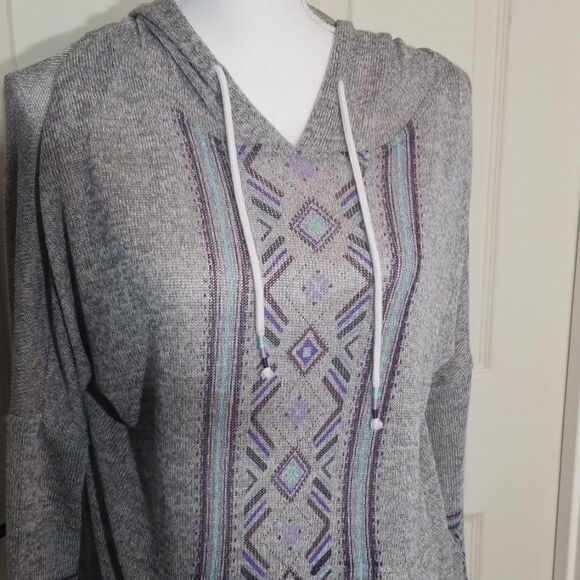 💲✂️Empyre Cleo Hacci Grey & Tribal Print Knit Hoodie - Picture 4 of 7